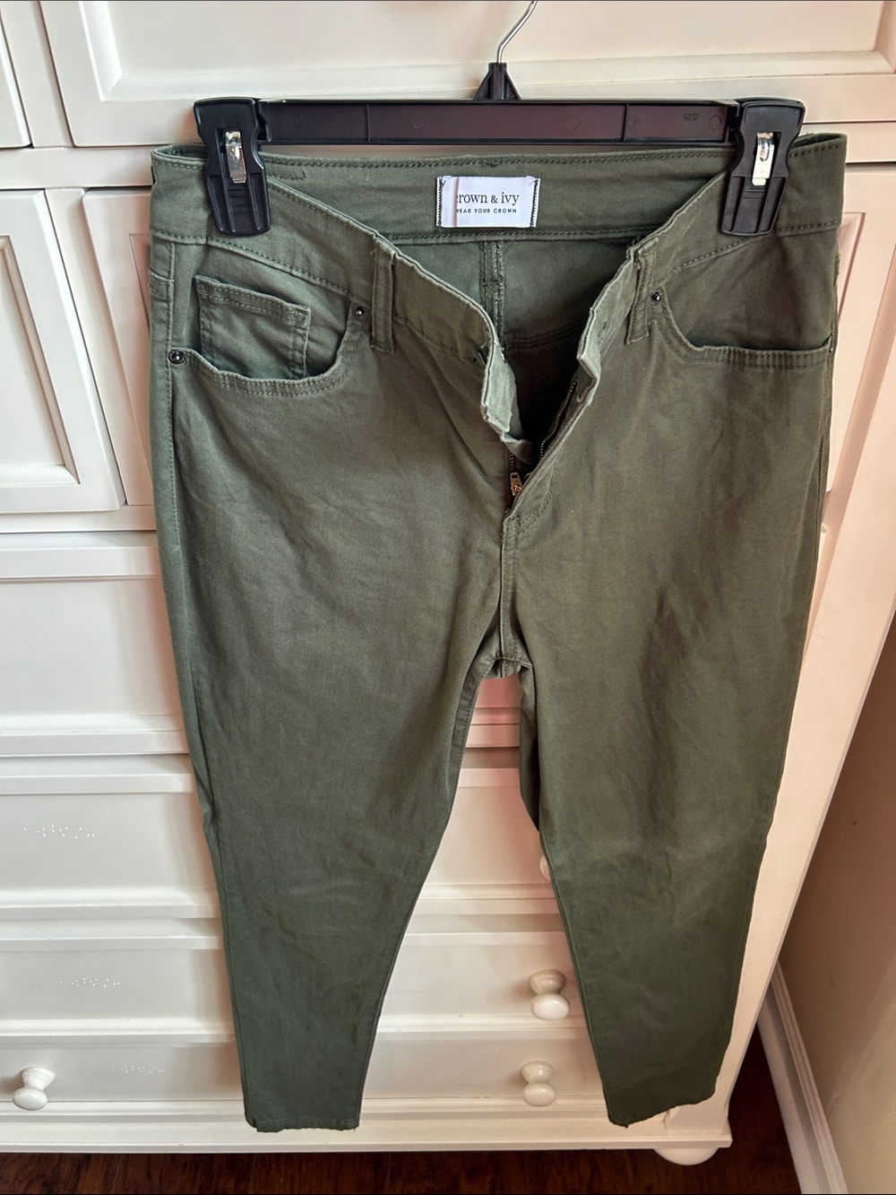 crown & ivy Olive Green Slim Straight Pants